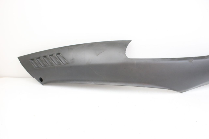 photo de BAS DE CAISSE ARRIERE DROIT PIAGGIO HEXAGON 2T 125 (1994 - 1998)