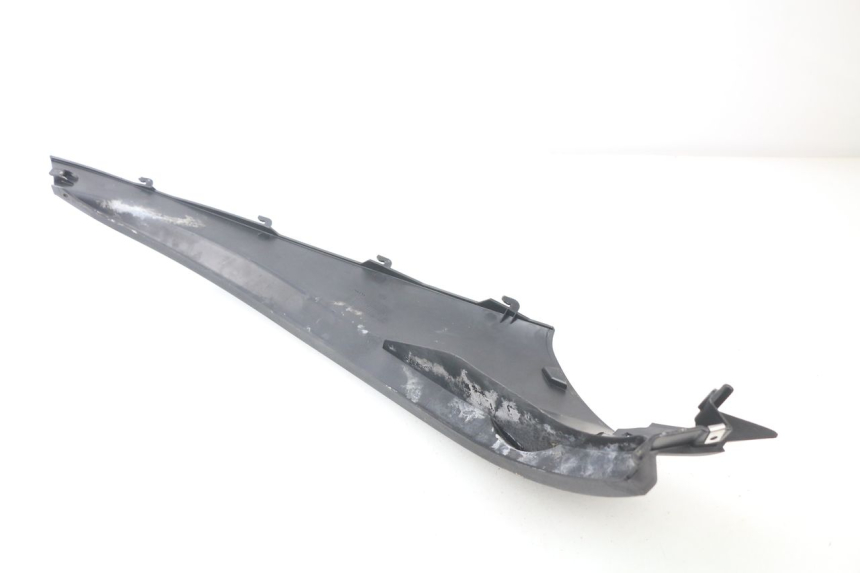 photo de BAS DE CAISSE ARRIERE DROIT PIAGGIO MP3 LT 300 (2010 - 2016)