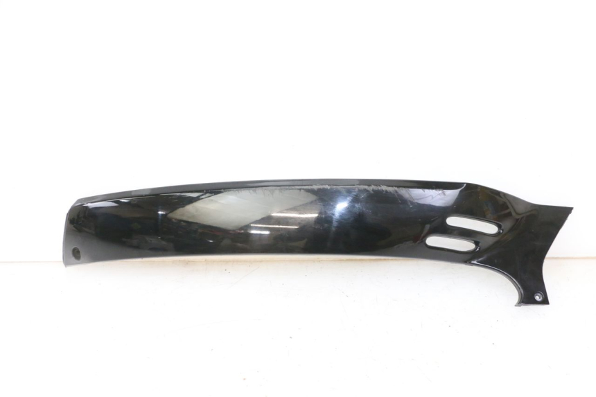 photo de BAS DE CAISSE ARRIERE DROIT PIAGGIO VESPA GRANTURISMO 200 (2004 - 2005)
