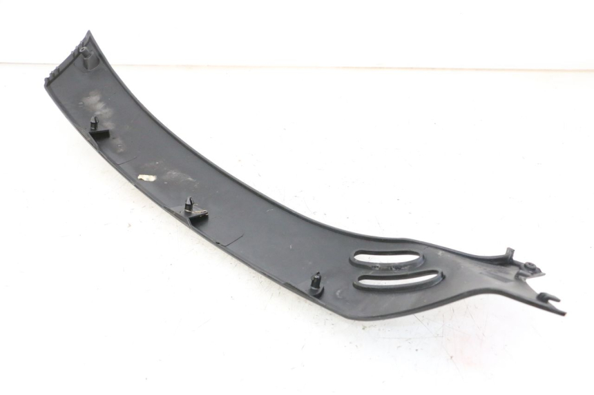 photo de BAS DE CAISSE ARRIERE DROIT PIAGGIO VESPA GRANTURISMO 200 (2004 - 2005)