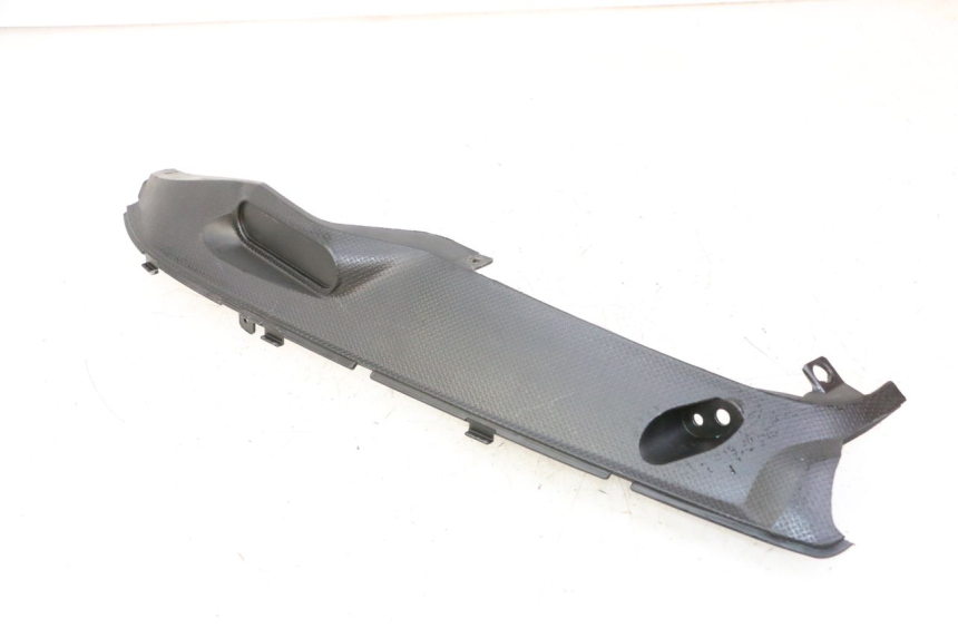 photo de BAS DE CAISSE ARRIERE DROIT GILERA RUNNER SP 50 (2006 - 2008)