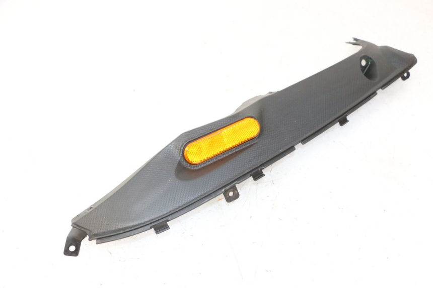 photo de BAS DE CAISSE ARRIERE DROIT GILERA RUNNER SP 50 (2009 - 2017)