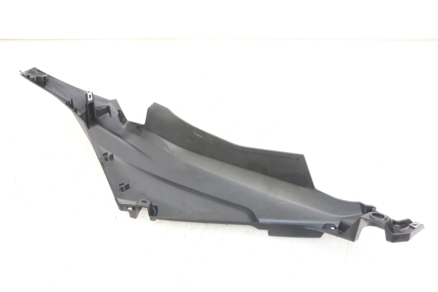 photo de BAS DE CAISSE ARRIERE DROIT YAMAHA XMAX X-MAX ABS 125 (2017 - 2020)