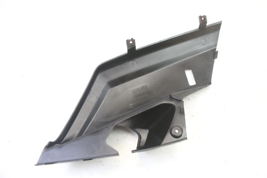 photo de BAS DE CAISSE ARRIERE DROIT YAMAHA XMAX X-MAX 125 (2006 - 2009)