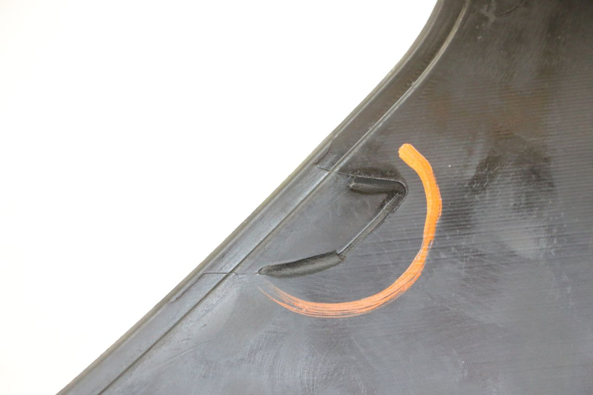 photo de BAS DE CAISSE ARRIERE GAUCHE PIAGGIO MP3 LT 300 (2010 - 2016) - Autre angle de vue