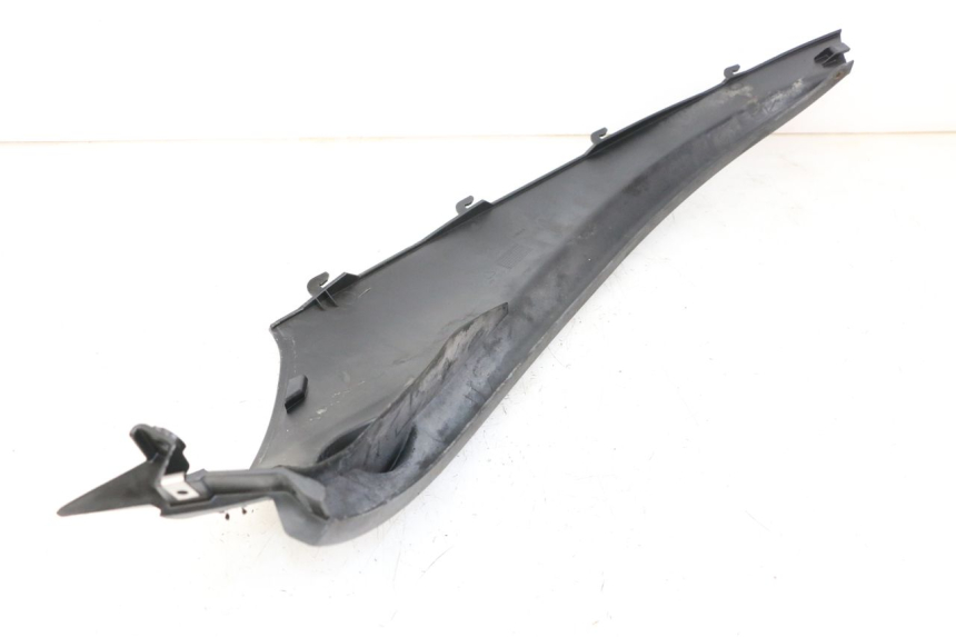 photo de BAS DE CAISSE ARRIERE GAUCHE PIAGGIO MP3 LT 400 (2007 - 2012)
