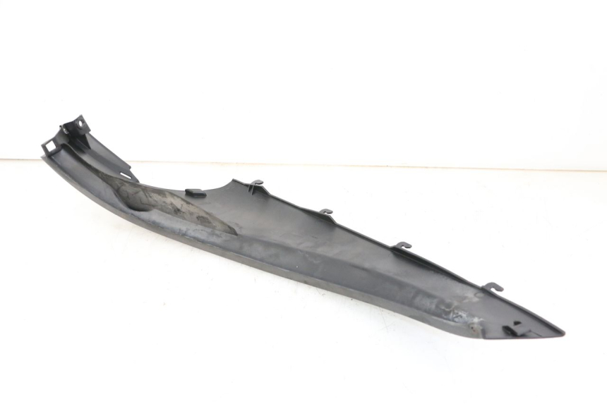 photo de BAS DE CAISSE ARRIERE GAUCHE PIAGGIO MP3 LT 400 (2007 - 2012)