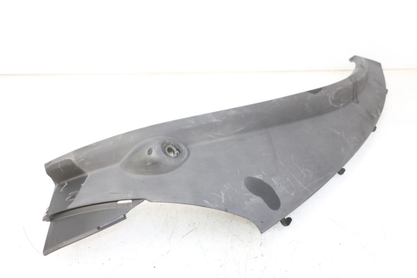 photo de BAS DE CAISSE ARRIERE GAUCHE PIAGGIO MP3 LT 400 (2007 - 2012)