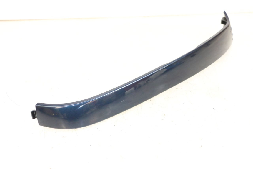 photo de Lower left rear sill PIAGGIO VESPA LX 125 (2005 - 2010)