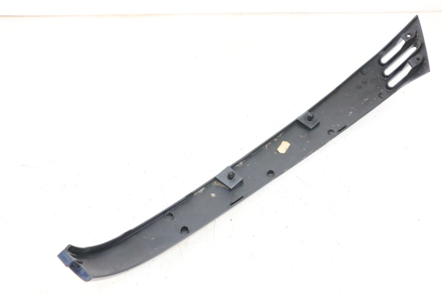 photo de Lower left rear sill PIAGGIO VESPA LX 125 (2005 - 2010)