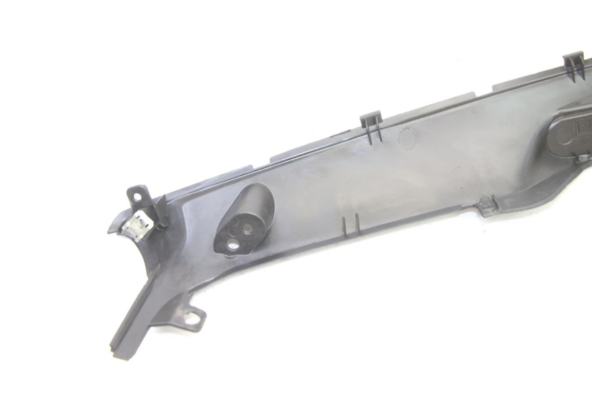 photo de BAS DE CAISSE ARRIERE GAUCHE GILERA RUNNER SP 50 (2006 - 2008)