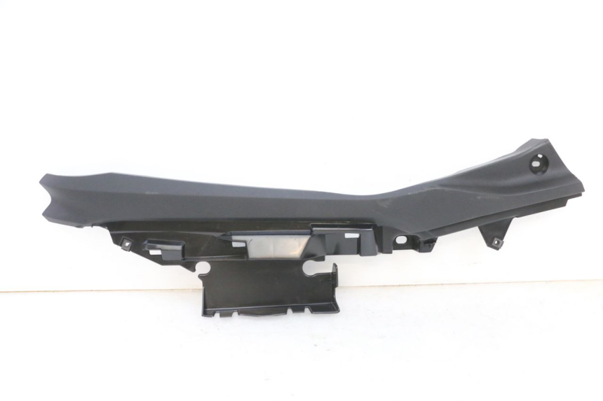 photo de BAS DE CAISSE ARRIERE GAUCHE YAMAHA TRICITY 300 (2020 - 2024) - Vue principale