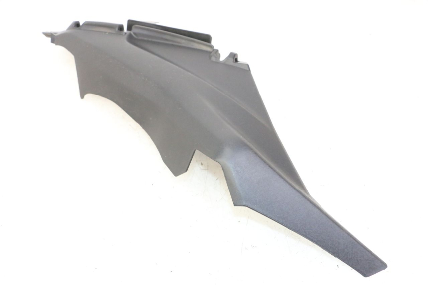 photo de BAS DE CAISSE ARRIERE GAUCHE YAMAHA XMAX X-MAX 125 (2021 - 2025) - Points de fixation