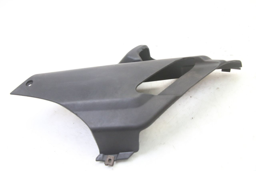 photo de BAS DE CAISSE ARRIERE GAUCHE YAMAHA XMAX X-MAX 125 (2006 - 2009)