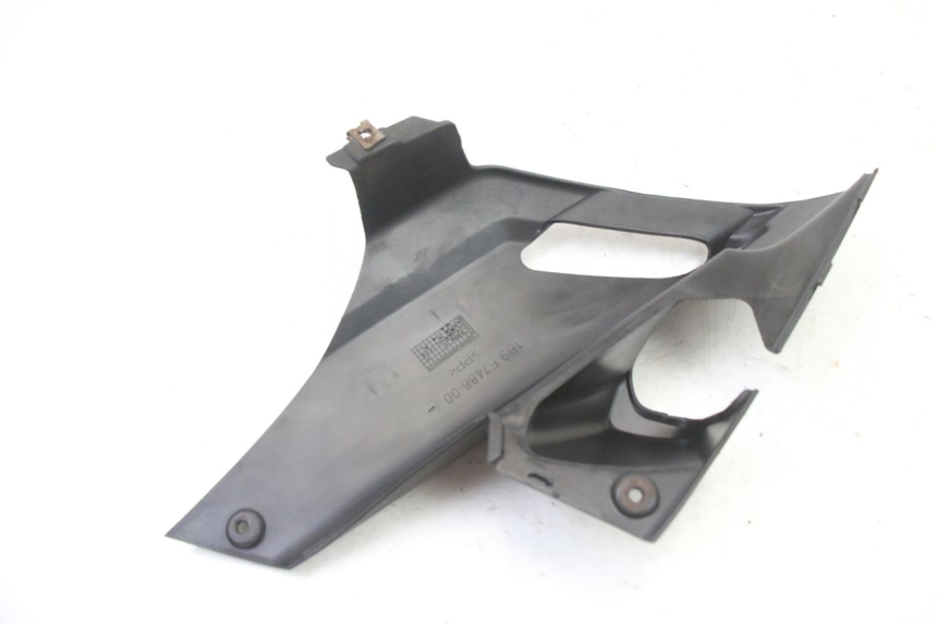 photo de BAS DE CAISSE ARRIERE GAUCHE YAMAHA XMAX X-MAX 125 (2006 - 2009)