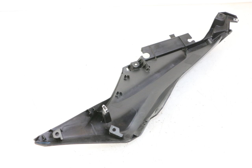 photo de BAS DE CAISSE ARRIERE GAUCHE YAMAHA XMAX X-MAX 125 (2021 - 2025)