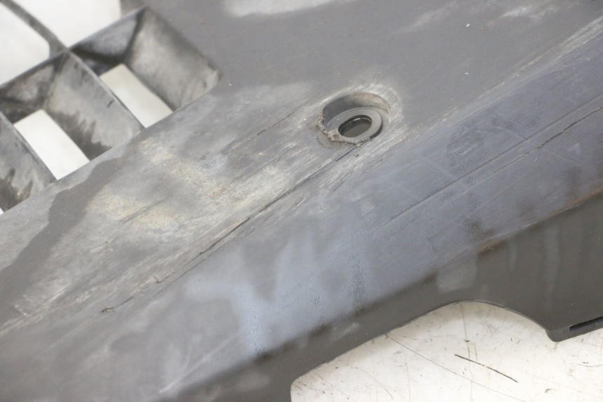 photo de BAS DE CAISSE SUZUKI BURGMAN 125 (2007 - 2014)