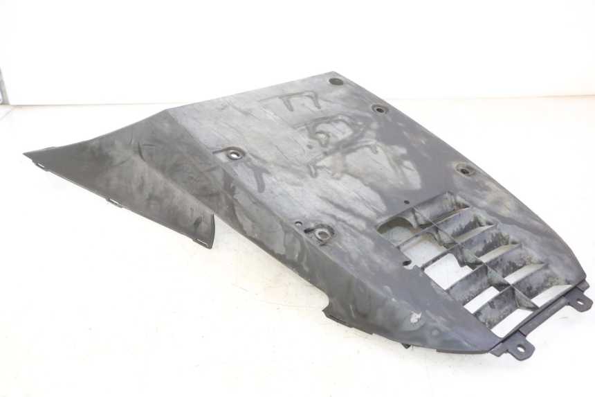 photo de BAS DE CAISSE SUZUKI BURGMAN 125 (2007 - 2014)