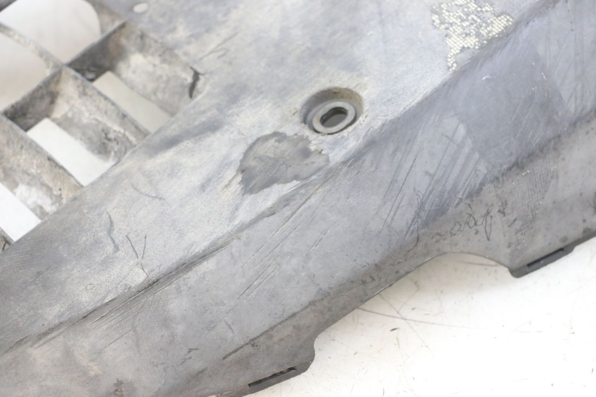 photo de BAS DE CAISSE SUZUKI BURGMAN 125 (2007 - 2014) - Vue d’ensemble