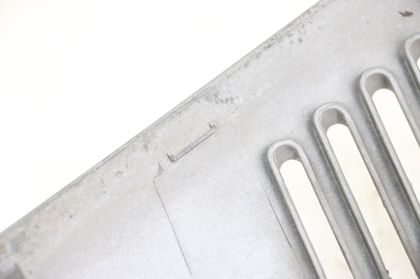 photo de BAS DE CAISSE DROIT SUZUKI BURGMAN 650 (2013 - 2020)