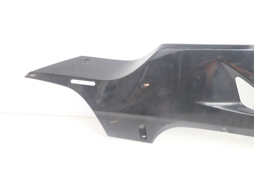 photo de BAS DE CAISSE DROIT HONDA FJS SILVER WING SILVERWING 400 (2005 - 2008) - Détail de la pièce
