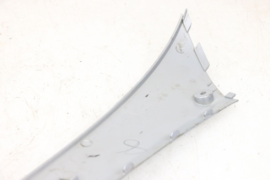 photo de BAS DE CAISSE DROIT MBK FLAME X 125 (2007 - 2016) - Vue d’ensemble