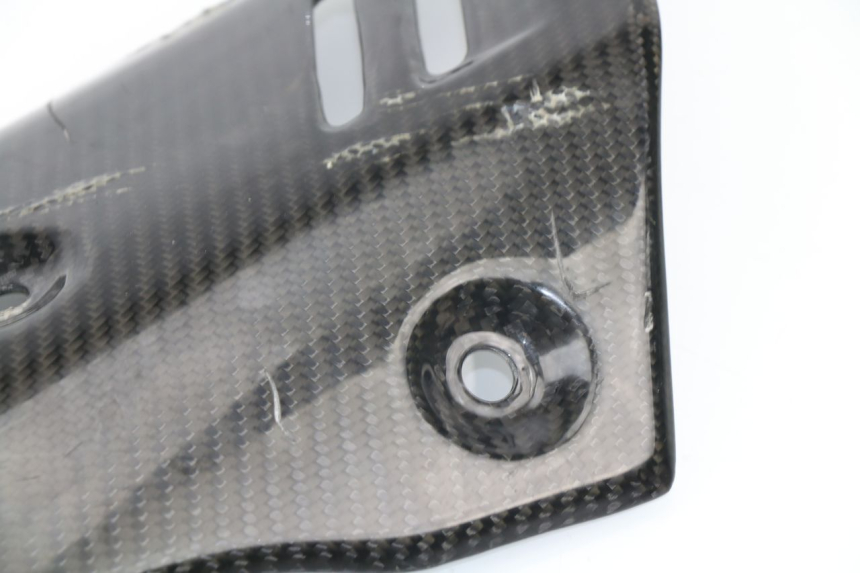 photo de BAS DE CAISSE DROIT SUZUKI GSR 600 (2005 - 2012)