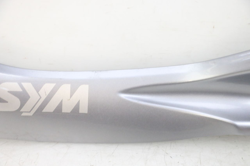 photo de BAS DE CAISSE DROIT SYM GTS EVO 125 (2009 - 2013) - Inspection visuelle