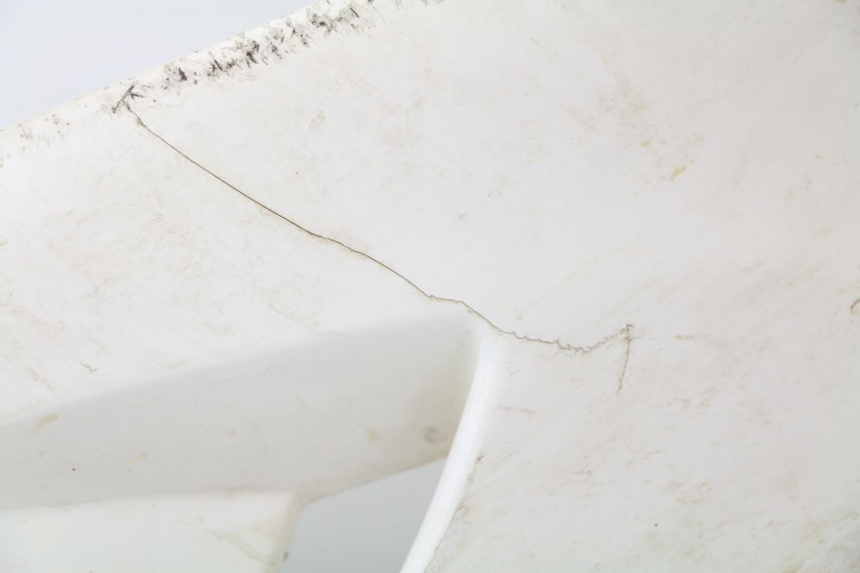 photo de BAS DE CAISSE DROIT PEUGEOT JET FORCE CARBU 50 (2003 - 2016)