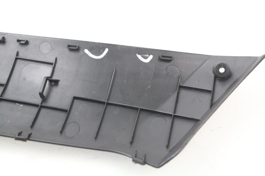 photo de BAS DE CAISSE DROIT PEUGEOT KISBEE 2T 50 (2010 - 2017)