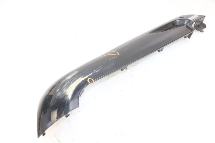 photo de BAS DE CAISSE DROIT KYMCO LIKE 125 (2009 - 2016) - Gros plan technique