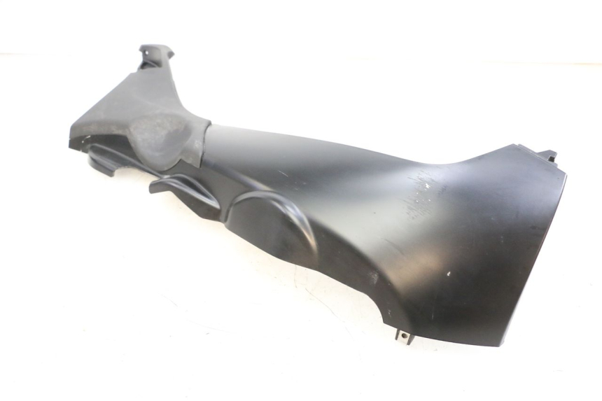 photo de BAS DE CAISSE DROIT PIAGGIO MP3 HPE 350 (2018 - 2020) - Points de fixation