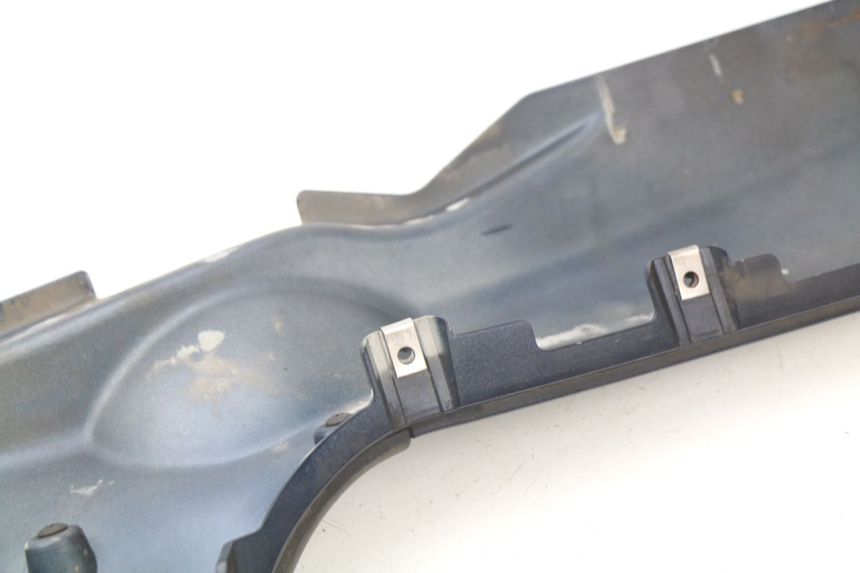 photo de BAS DE CAISSE DROIT PIAGGIO MP3 LT 300 (2010 - 2016)