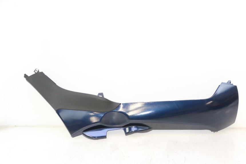 photo de BAS DE CAISSE DROIT PIAGGIO MP3 LT 400 (2007 - 2012) - Vue principale