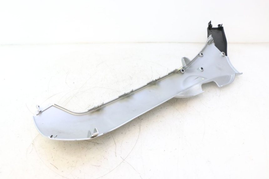 photo de BAS DE CAISSE DROIT PIAGGIO MP3 125 (2006 - 2014) - Pièce contrôlée