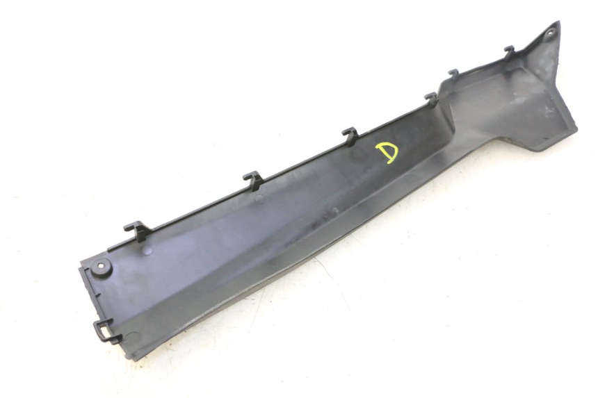 photo de BAS DE CAISSE DROIT SYM ORBIT III 3 4T 50 (2021 - 2025) - État de surface