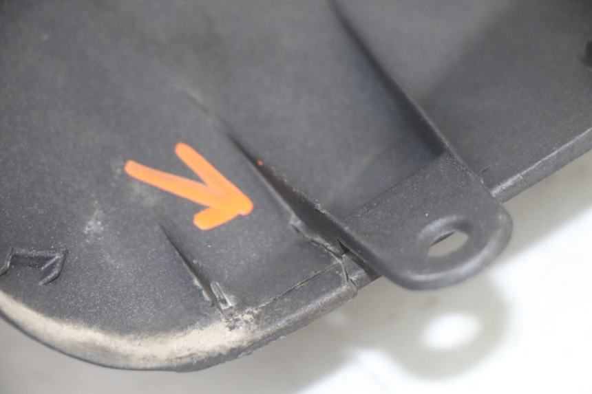 photo de BAS DE CAISSE DROIT HONDA PCX (JF57/JF64) 125 (2014 - 2018)