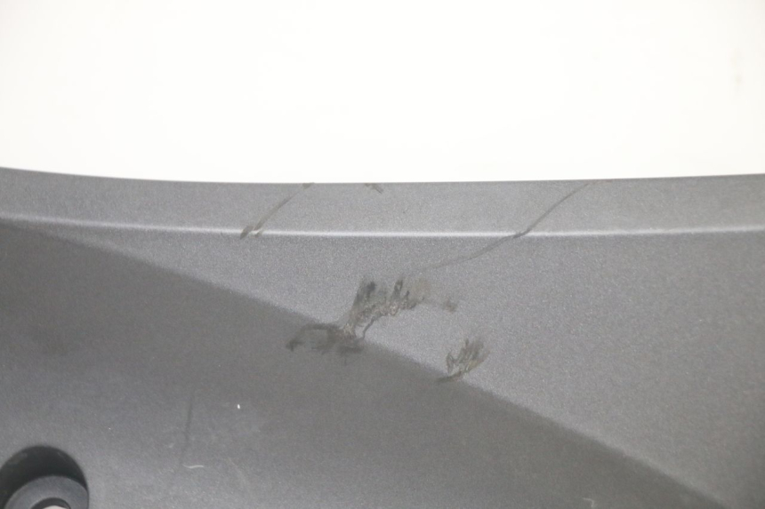 photo de BAS DE CAISSE DROIT HONDA PCX (JF57/JF64) 125 (2014 - 2018)