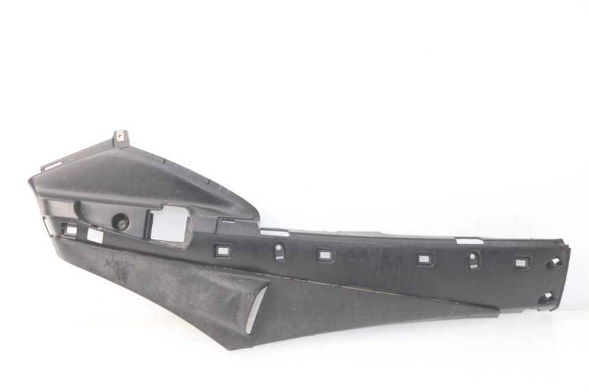 photo de BAS DE CAISSE DROIT PIAGGIO FLY IE 125 (2012 - 2017)