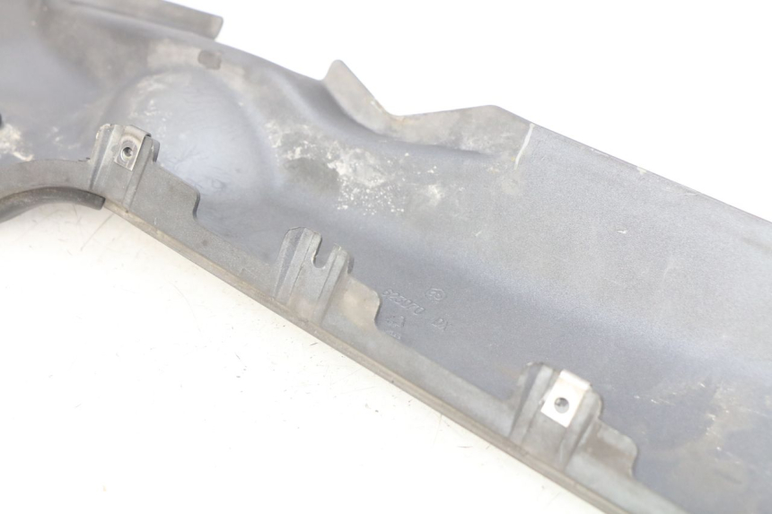 photo de BAS DE CAISSE DROIT PIAGGIO MP3 500 (2011 - 2015)