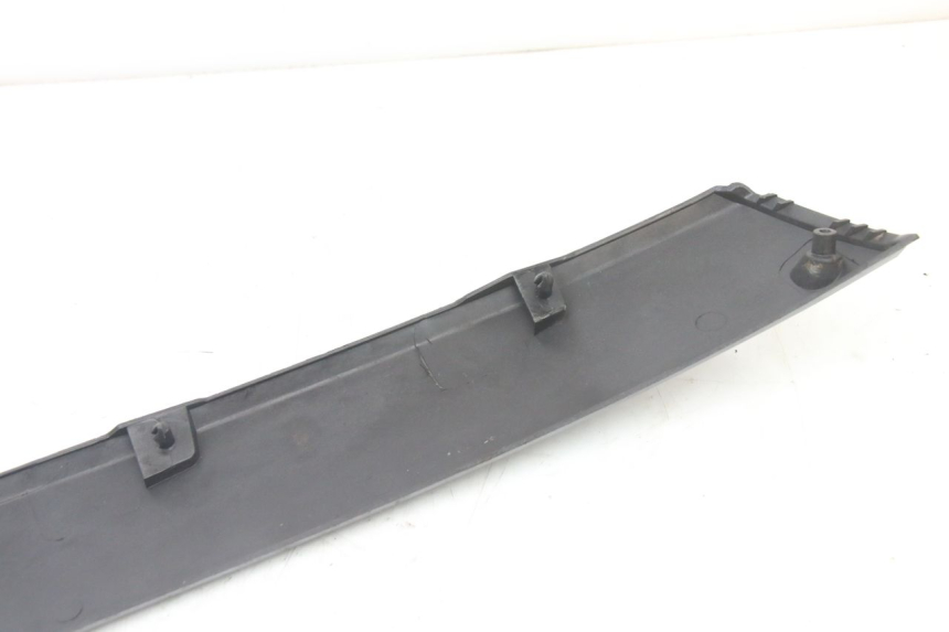 photo de BAS DE CAISSE DROIT PIAGGIO VESPA GRANTURISMO 125 (2003 - 2007)