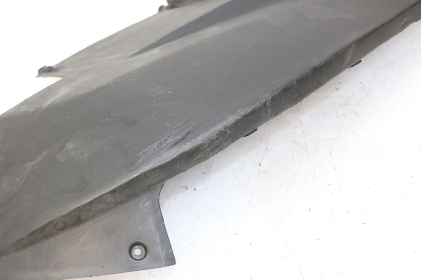 photo de BAS DE CAISSE DROIT PEUGEOT SATELIS 125 (2006 - 2009)