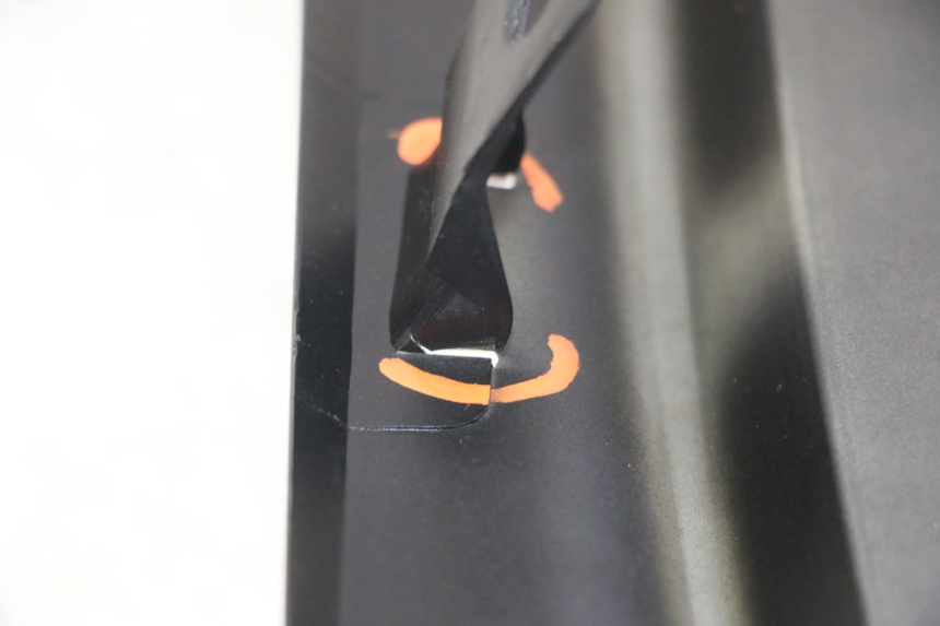 photo de BAS DE CAISSE DROIT APRILIA SXR 50 (2021 - 2023)