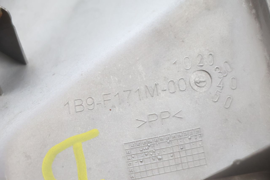 photo de BAS DE CAISSE DROIT YAMAHA XMAX X-MAX 125 (2006 - 2009) - Marquages et références