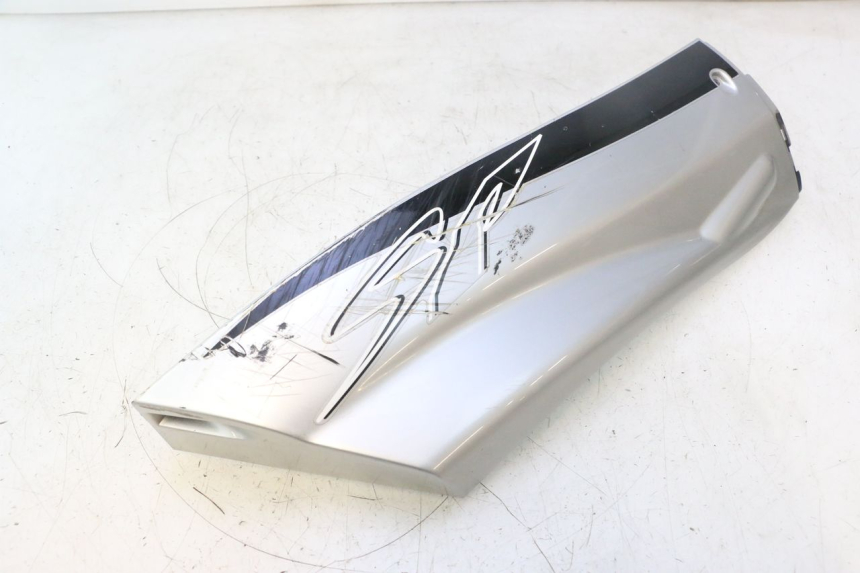 photo de BAS DE CAISSE DROIT YAMAHA YP MAJESTY 125 (2002 - 2006) - Autre angle de vue