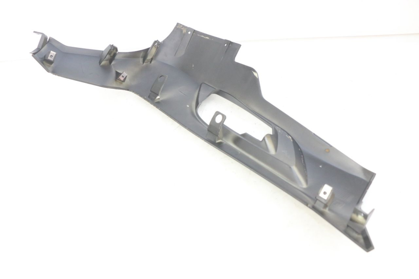 photo de BAS DE CAISSE GAUCHE APRILIA SXR 50 (2021 - 2023)