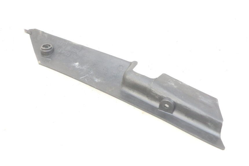 photo de BAS DE CAISSE GAUCHE PGO BIG MAX 50 (2001 - 2009) - Détail de la pièce