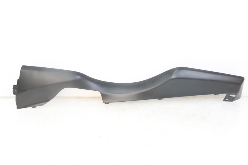 photo de BAS DE CAISSE GAUCHE SUZUKI BURGMAN 125 (2018 - 2021)