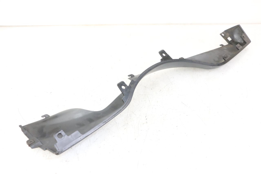 photo de BAS DE CAISSE GAUCHE SUZUKI BURGMAN 125 (2018 - 2021)