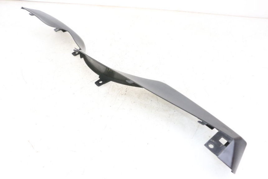 photo de BAS DE CAISSE GAUCHE SUZUKI BURGMAN 125 (2018 - 2021)